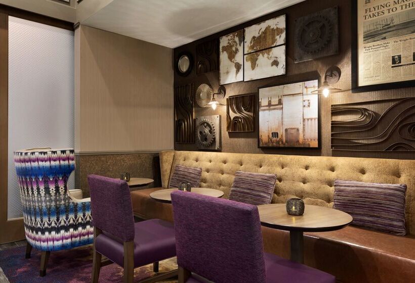 בית מלון כפרי Hampton Inn & Suites Seattle/renton