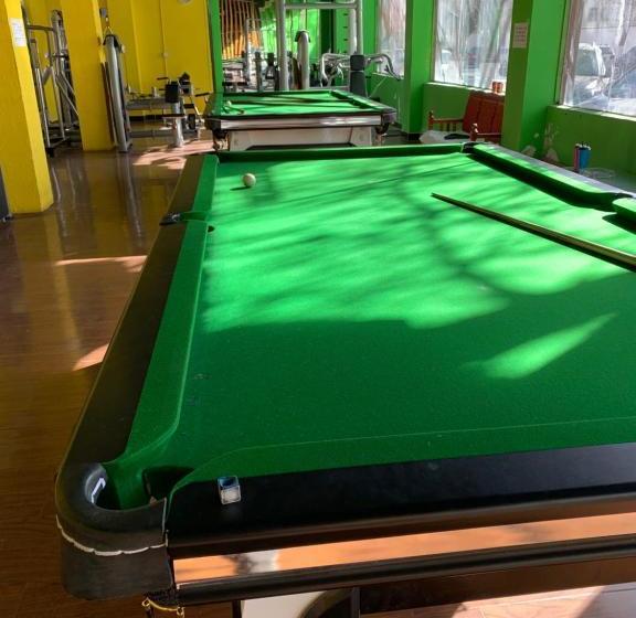 호텔 Honey Bee Hub