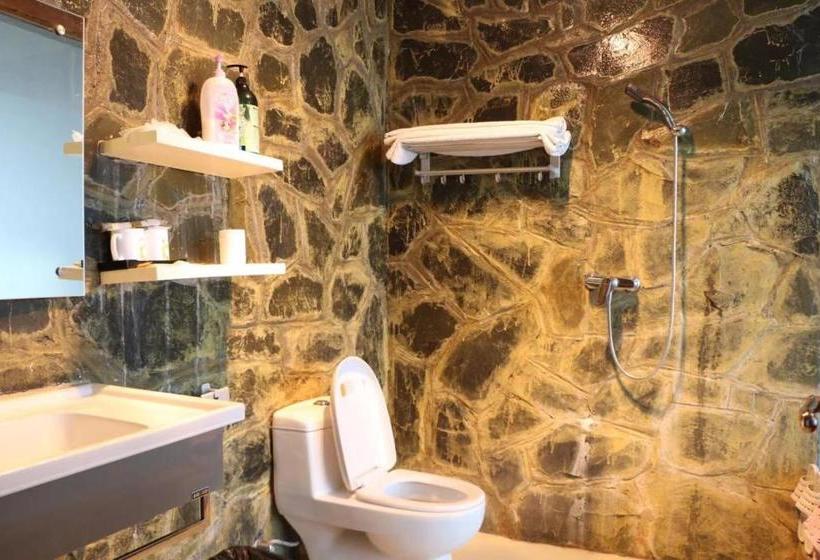 호텔 Honey Bee Hub