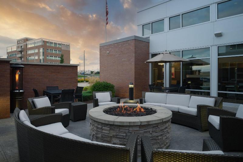 בית מלון כפרי Residence Inn By Marriott Green Bay Downtown