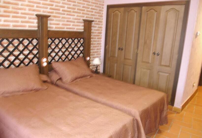 فندق ريفى Rural El Rocal