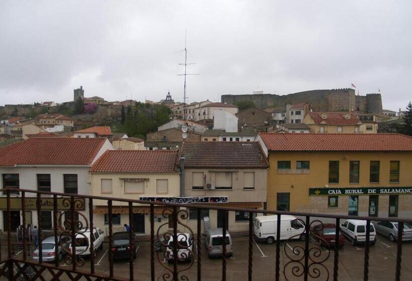 فندق ريفى Rural El Rocal