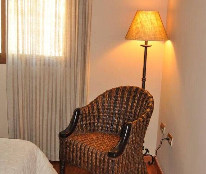 هتل روستایی Rural Robles