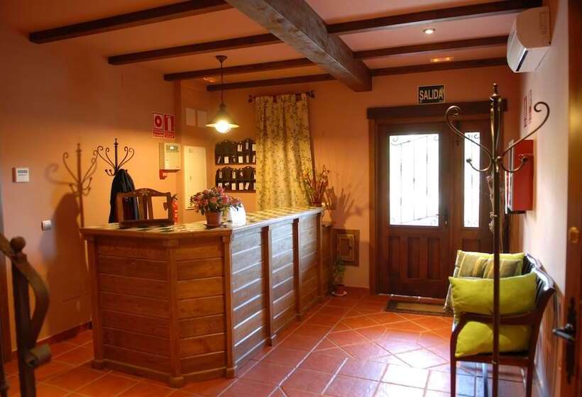 هتل روستایی Rural Robles