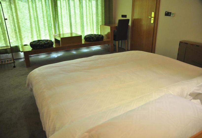 בית מלון כפרי The Vitality Inn