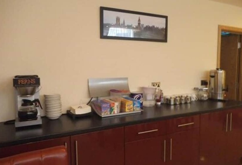 Regency Hotel Parkside