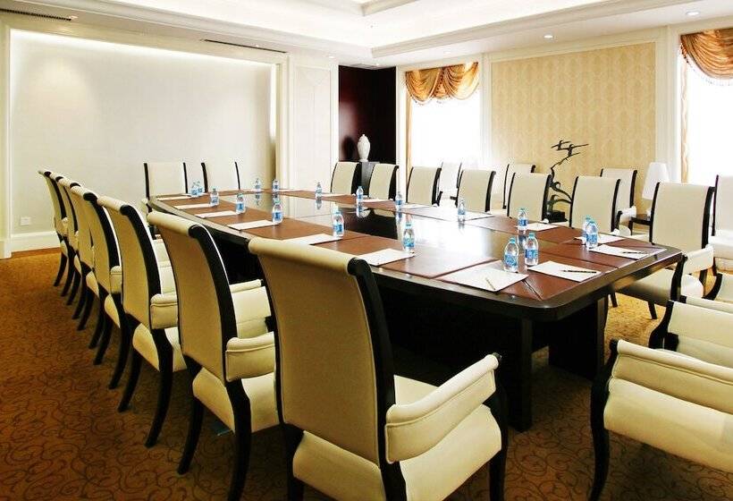 אתר נופש Country Garden Holiday Hotel Shenyang