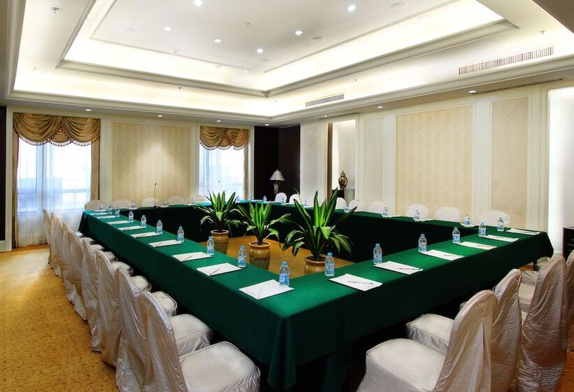 אתר נופש Country Garden Holiday Hotel Shenyang