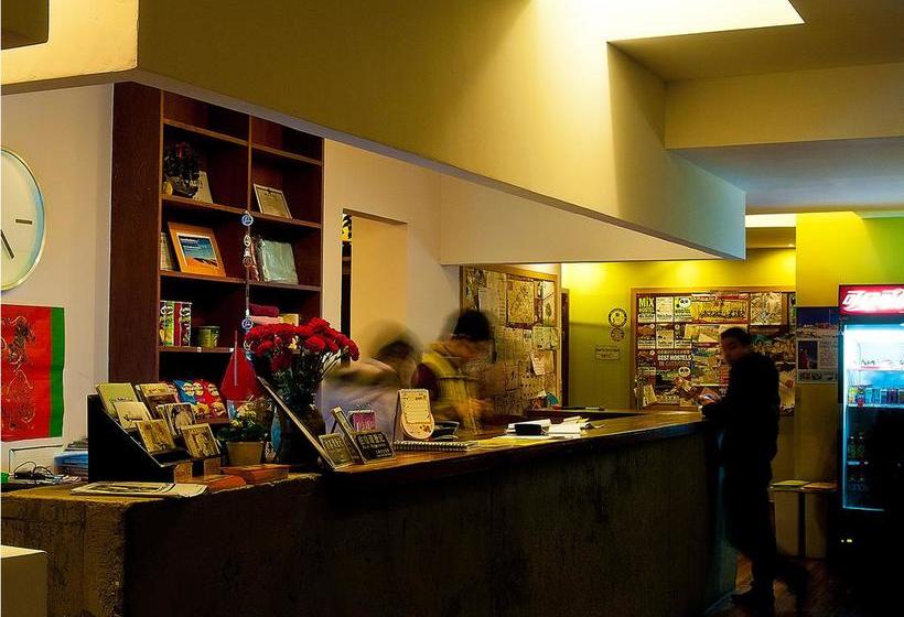 Shanghai Rock & Wood International Youth Hostel