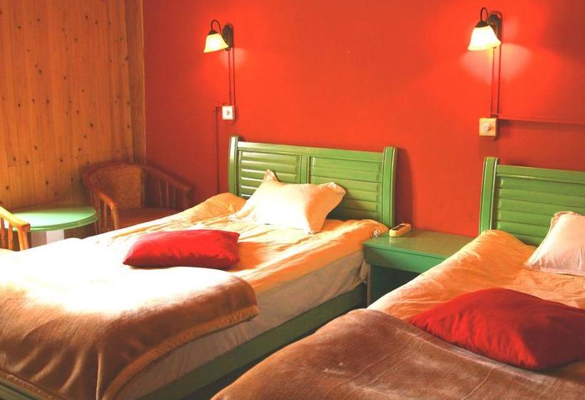 Shangri La Lao Shay Youth Hostel