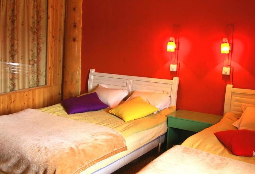 Shangri La Lao Shay Youth Hostel