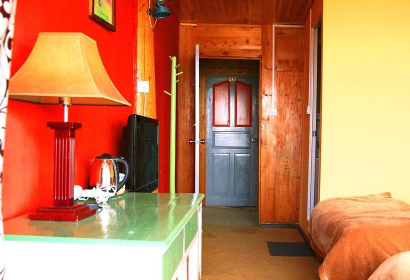 Shangri La Lao Shay Youth Hostel