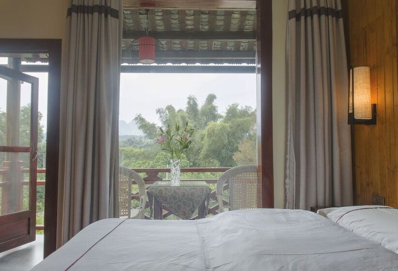 Snow Lion Riverside Resort