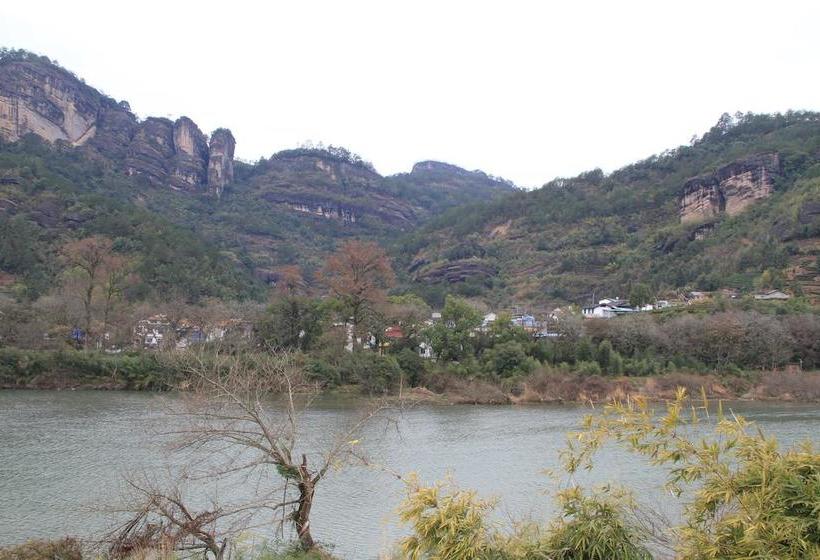 Wuyi Mountain Da Wang Peak Youth Hostel