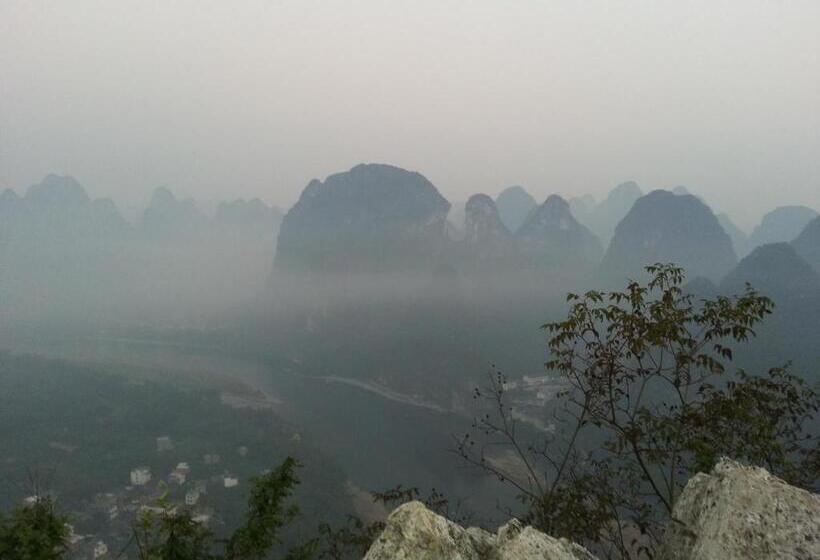 Общежитие Yangshuo Xingping This Old Place Li River Inn