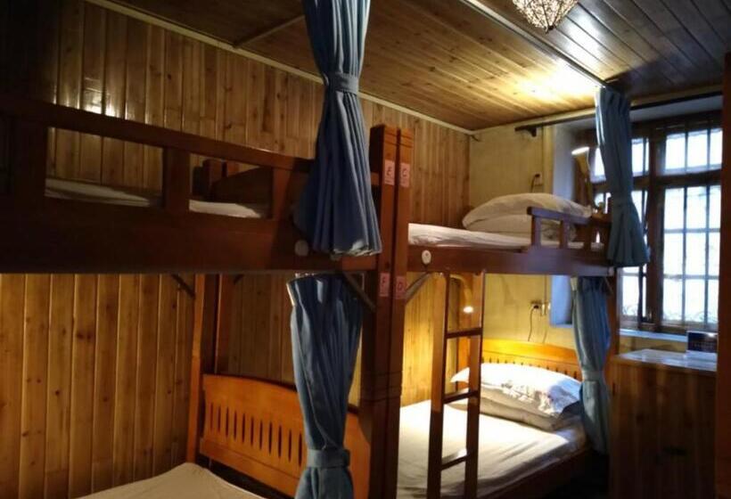 Общежитие Yangshuo Xingping This Old Place Li River Inn