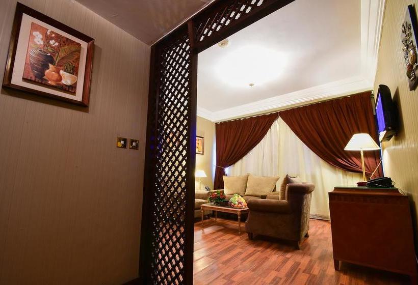 בית מלון כפרי Al Ansar Golden Tulip