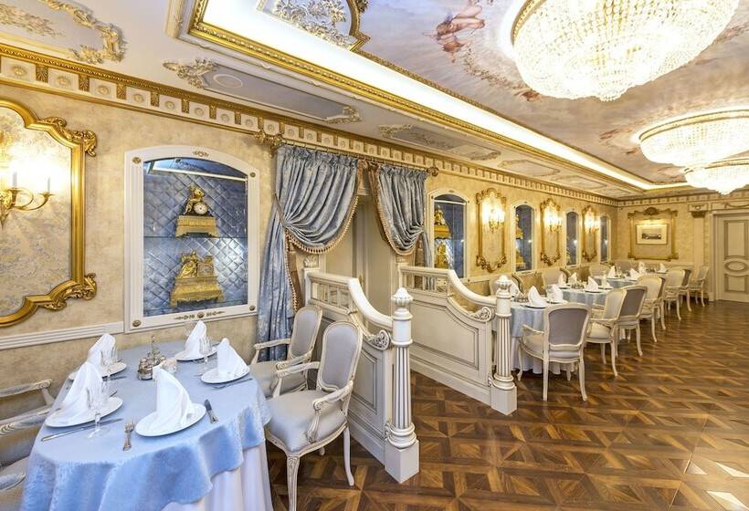 Boutique Hotel Turgenev