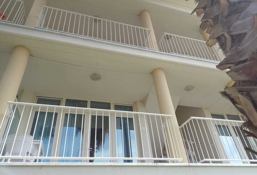 בית מלון כפרי Albachiara Inn