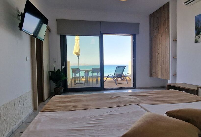 בית מלון כפרי Almare Beach