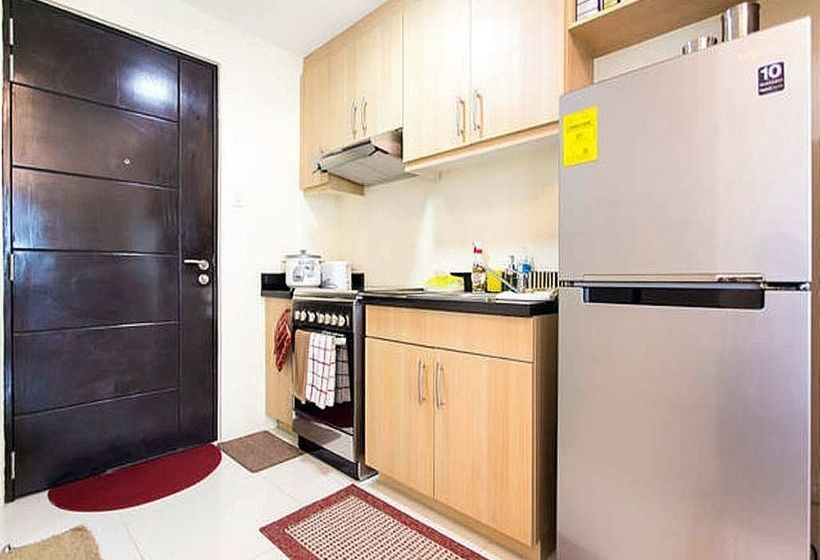 هتل Avant Apartments At The Fort