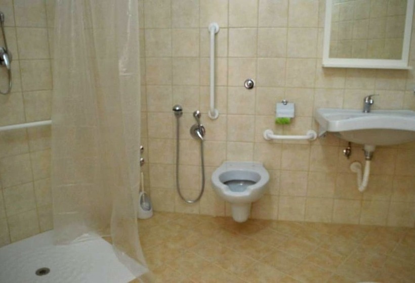 فندق B&b Scalea Rooms