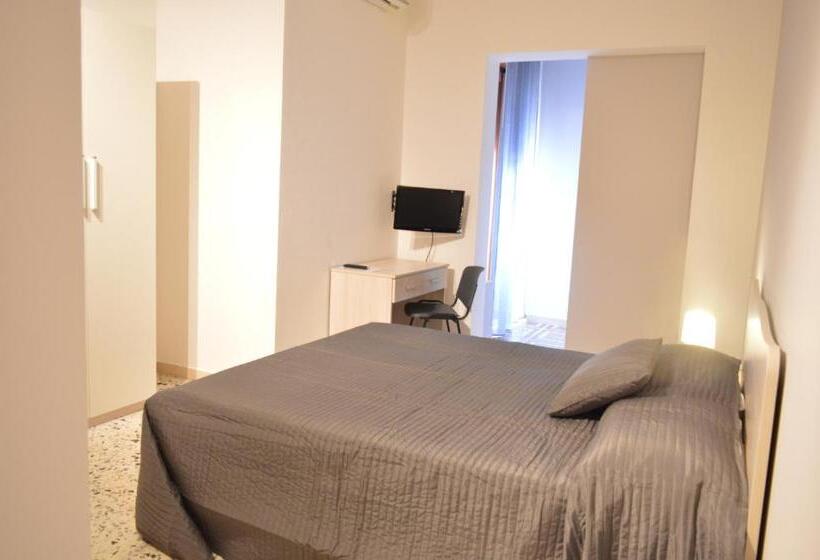 فندق B&b Scalea Rooms