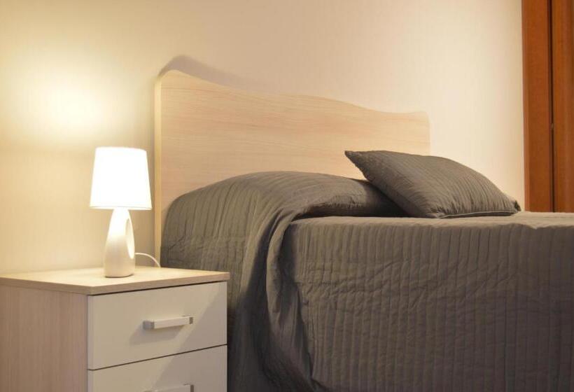 فندق B&b Scalea Rooms