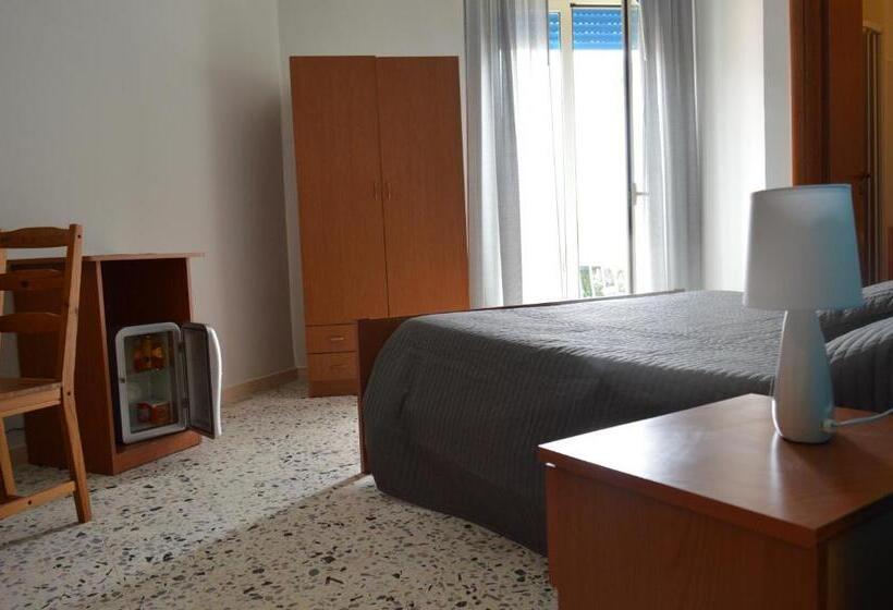 فندق B&b Scalea Rooms