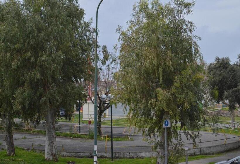 فندق B&b Scalea Rooms