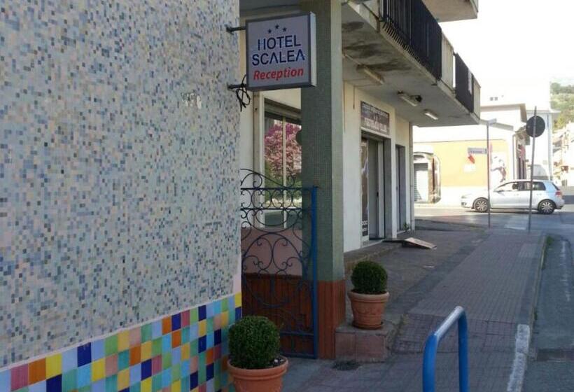 فندق B&b Scalea Rooms