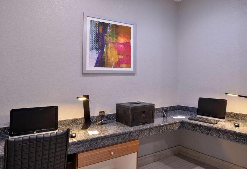 호텔 Best Western Boerne Inn & Suites