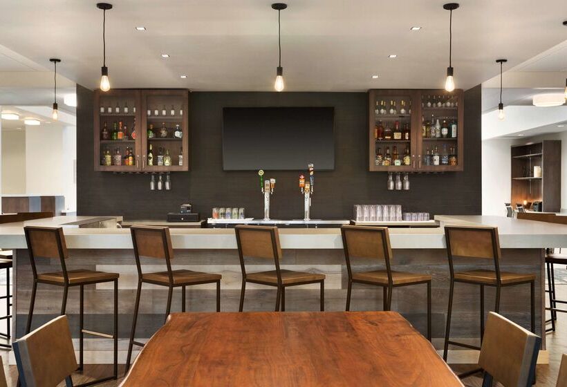 فندق Best Western Plus Peppertree Nampa Civic Center Inn