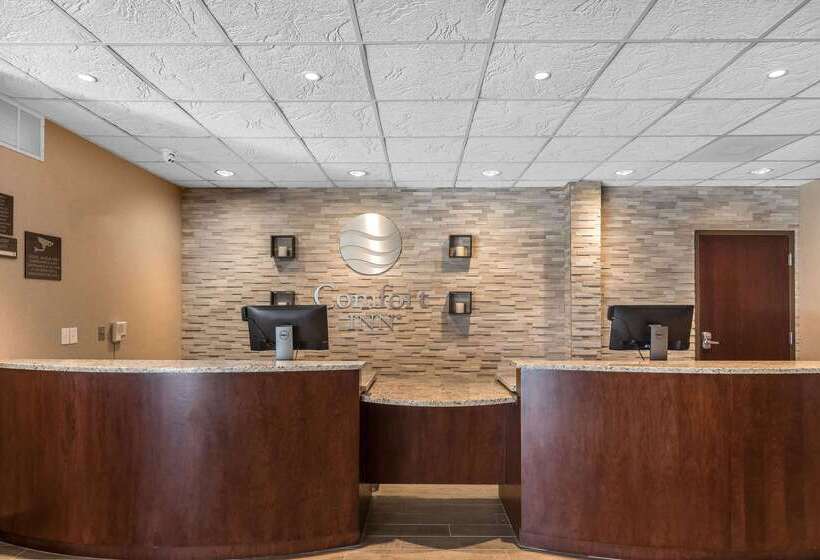 فندق Comfort Inn Bay City  Riverfront