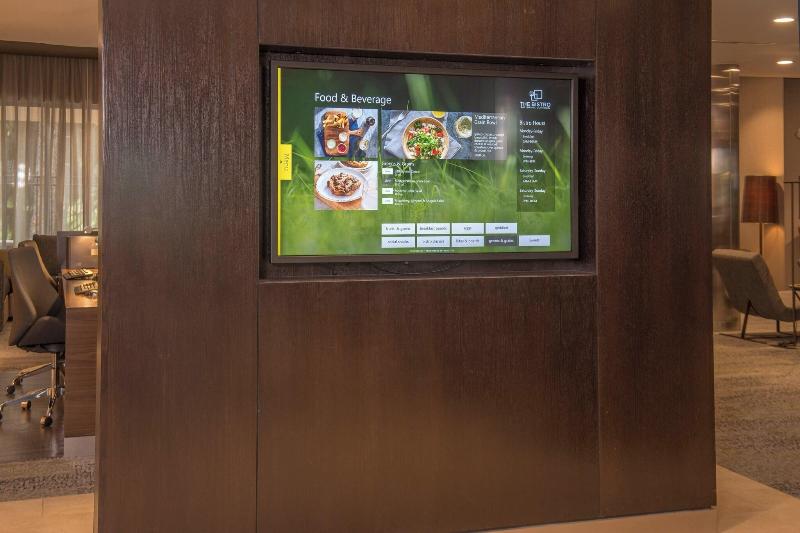 Отель Courtyard By Marriott Hershey Chocolate Avenue