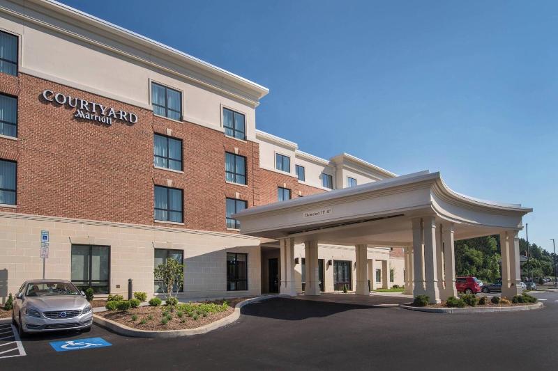 Отель Courtyard By Marriott Hershey Chocolate Avenue