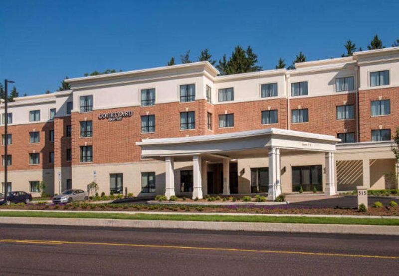 Отель Courtyard By Marriott Hershey Chocolate Avenue