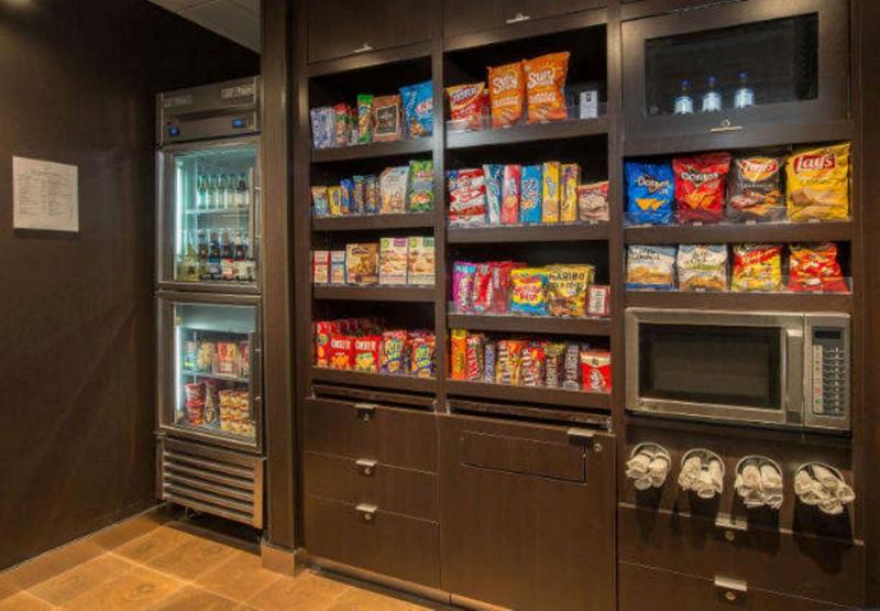 Отель Courtyard By Marriott Hershey Chocolate Avenue