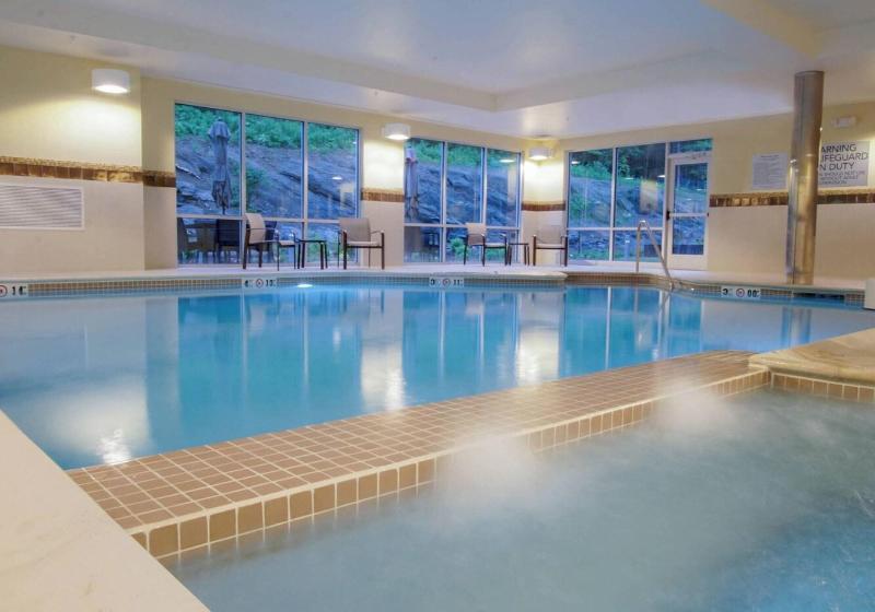 فندق Courtyard By Marriott Lenox Berkshires