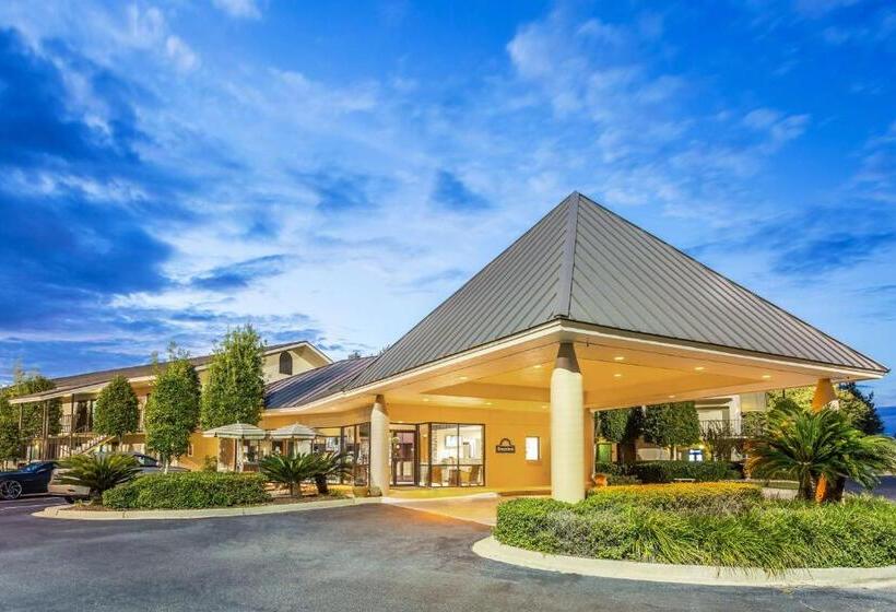 Отель Days Inn By Wyndham Lake Park/valdosta