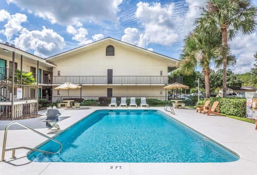 فندق Days Inn By Wyndham Lake Park/valdosta