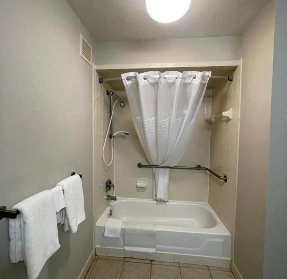 فندق Days Inn By Wyndham Lake Park/valdosta