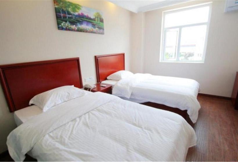 Hotel Greentree Inn Shanghai Hongqiao Hub Cao’an Road Huajiang Branch Road Express