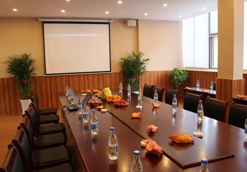 Отель Greentree Inn Jiangsu Changzhou Jintan Ximen Street Material Market Business