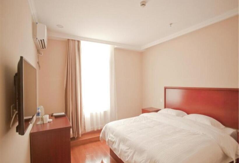 בית מלון כפרי Greentree Inn Liaoning Dalian Railway Station South Shengli Square Express