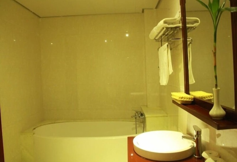 ホテル Greentree Inn Linhai Yintai City