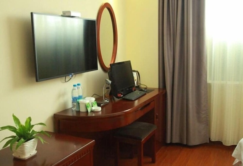 호텔 Greentree Inn Linhai Yintai City