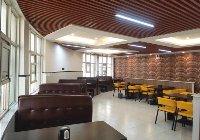 בית מלון כפרי Greentree Inn Qinyang Middle Huaifu Road Express