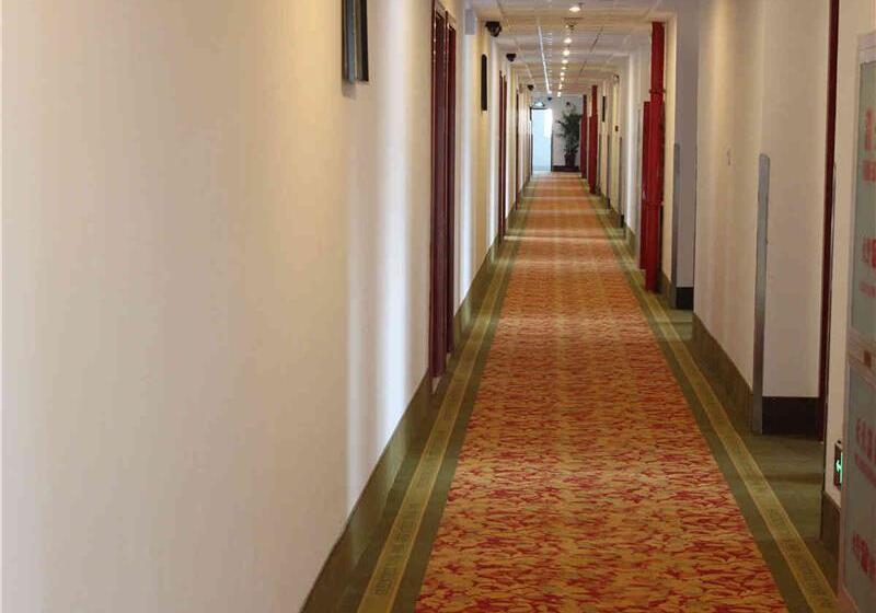 호텔 Greentree Inn Shanghai West Huaxia Road Metro Station Express