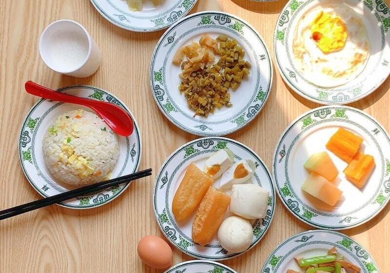 호텔 Greentree Inn Shanghai West Huaxia Road Metro Station Express